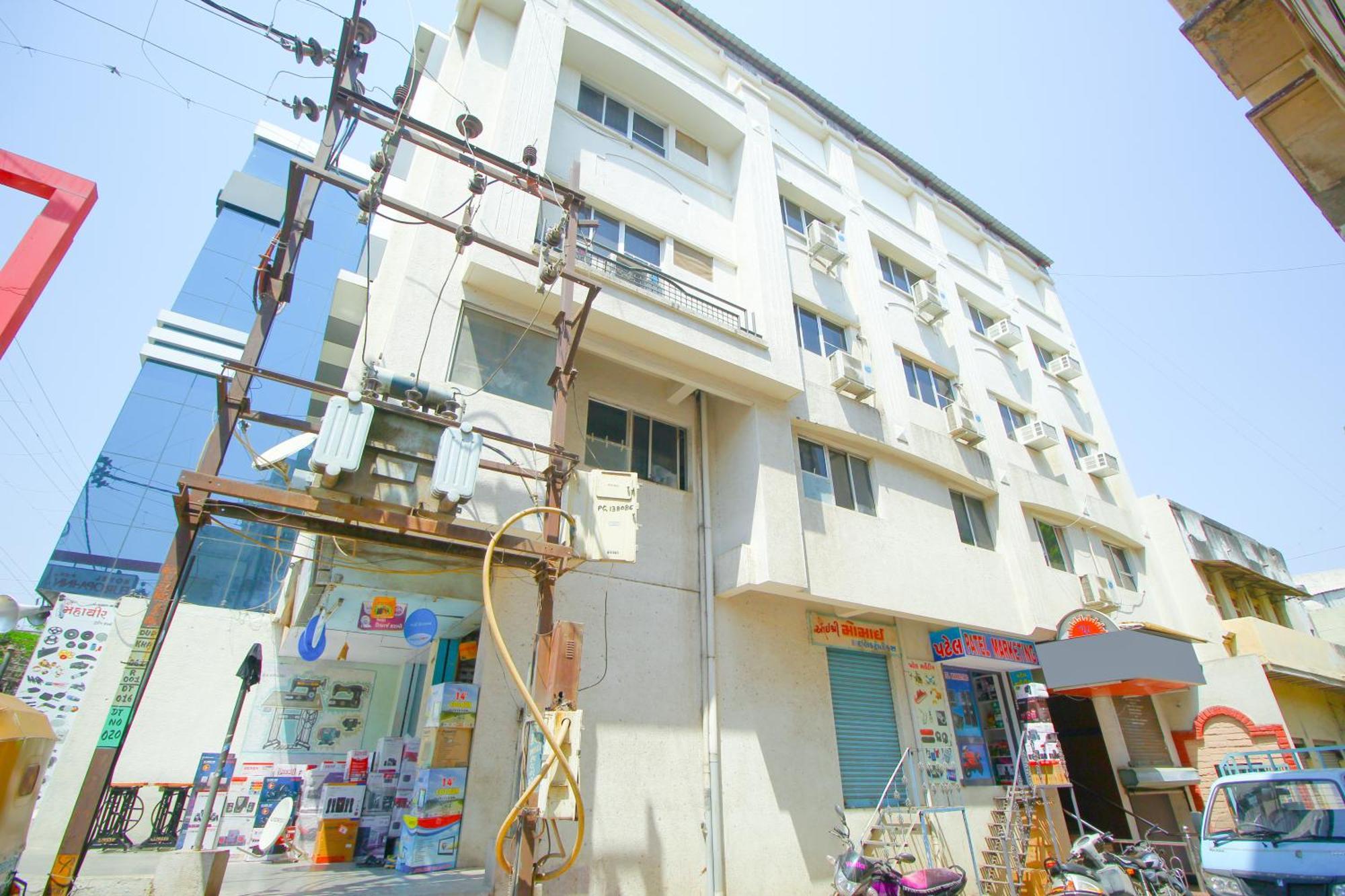 Hotel Upasana Rajkot Exterior photo